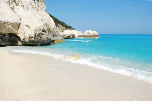 La meravigliosa spiaggia di Myrtos a Cefalonia
